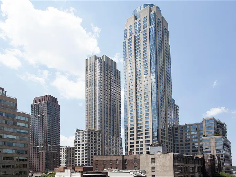 325 W 71st St #6F — Photo 1