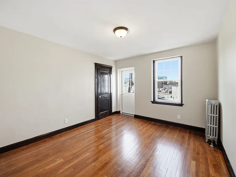 41 Richardson Ave #2 — Photo 9