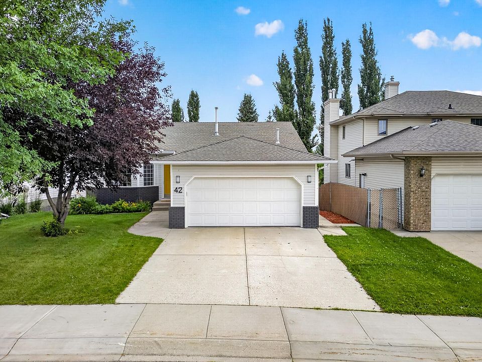 1st image of 42 Charlton Cres