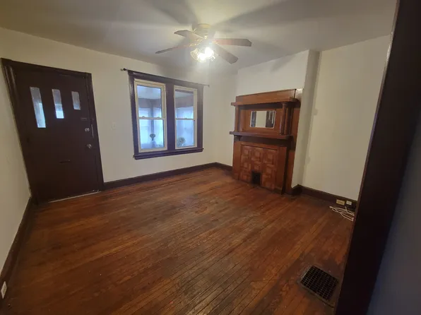 110 E 24th St, Wilmington, DE 19802