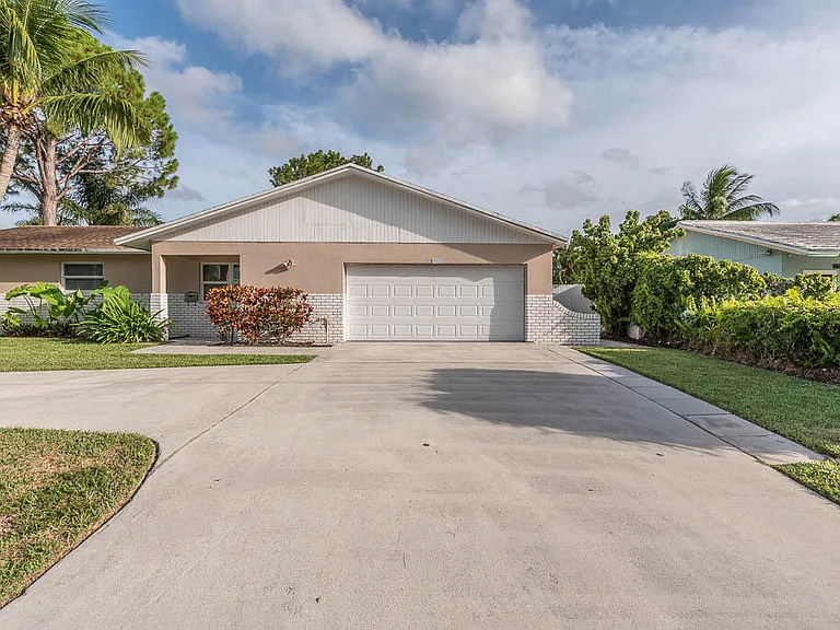 2712 Lake Ida Rd — Photo 6