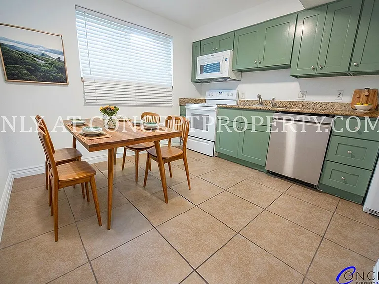 466 E Woodland Ave — Photo 48