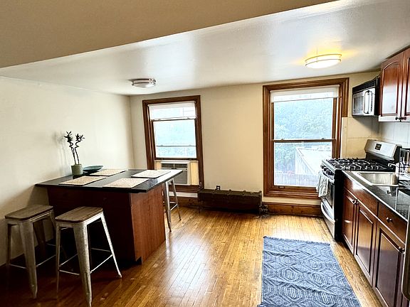 2nd image of 170 Atlantic Ave APT 2