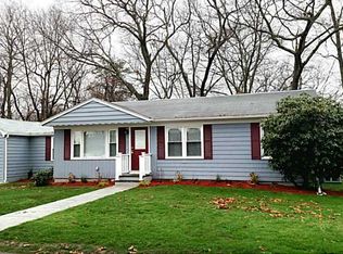 79 Cottage Grove Ave, Warwick, RI 02889