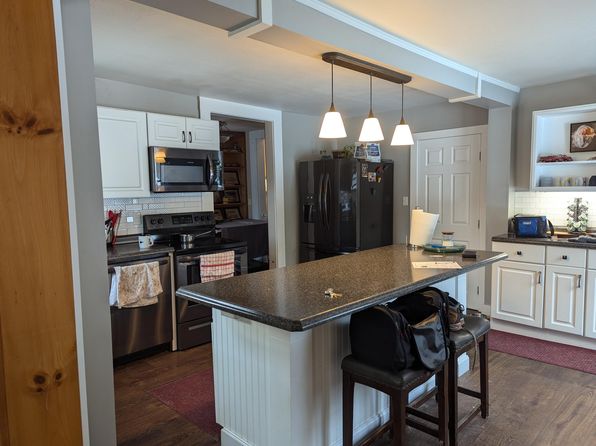 3591 Essex Rd, Willsboro, NY 12996