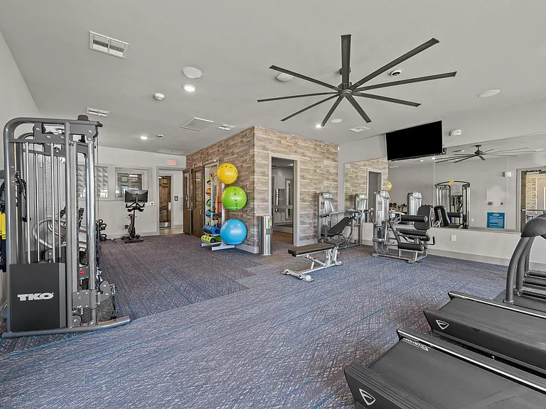 Grand at Cibolo — Photo 17