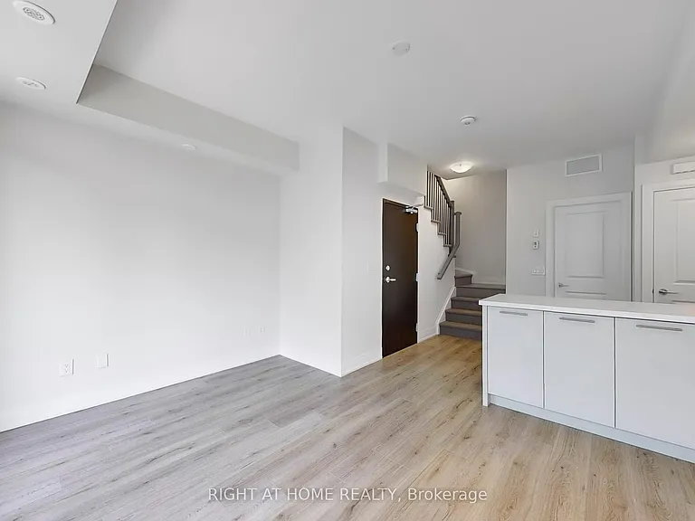 851 Sheppard Ave W #30 — Photo 14