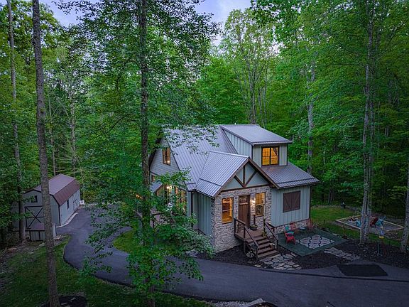 5th image of 616 Red Oak Rd