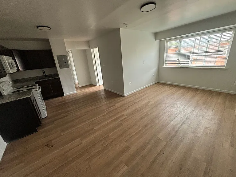 118 & 124 Atlantic St SE #121 & 125-133 — Photo 19