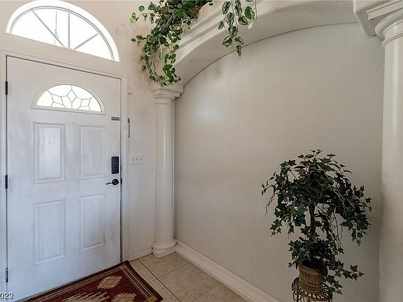 5th image of 3611 Rose Dr