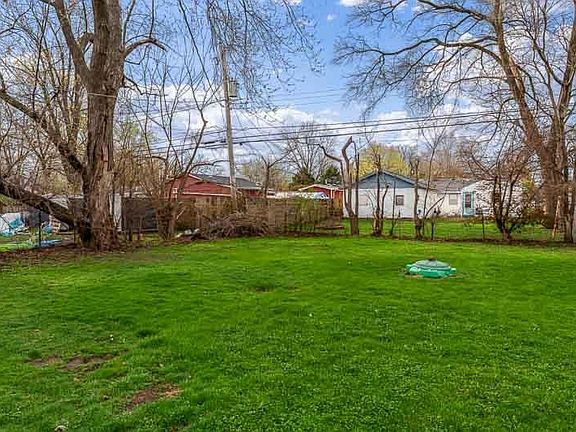 5th image of 415 Pershing Ave