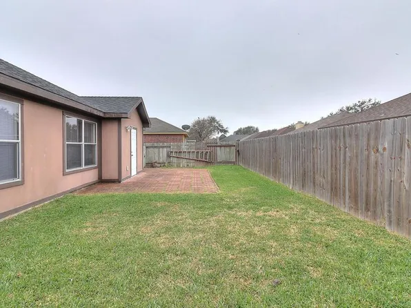7933 Elk Dr, Corpus Christi, TX 78414