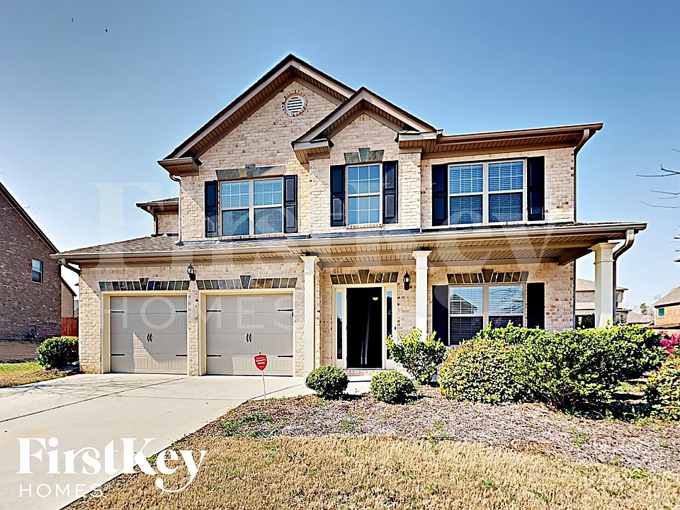 810 Golden Isles Dr