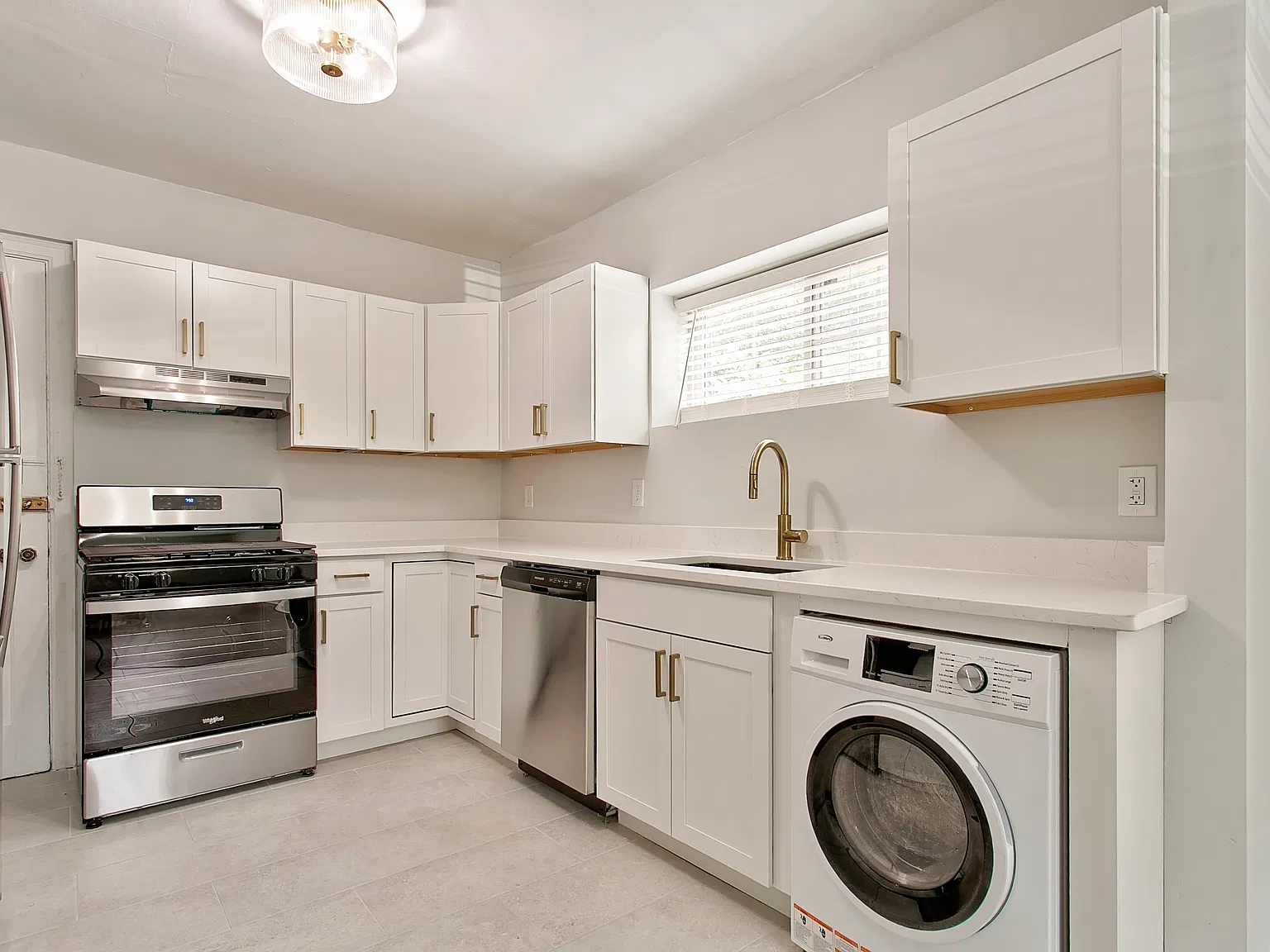 1 bed, 1000 sqft, $1,295 — Photo 1