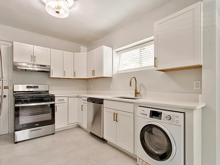 3900 Edwards Rd #105 — Photo 1