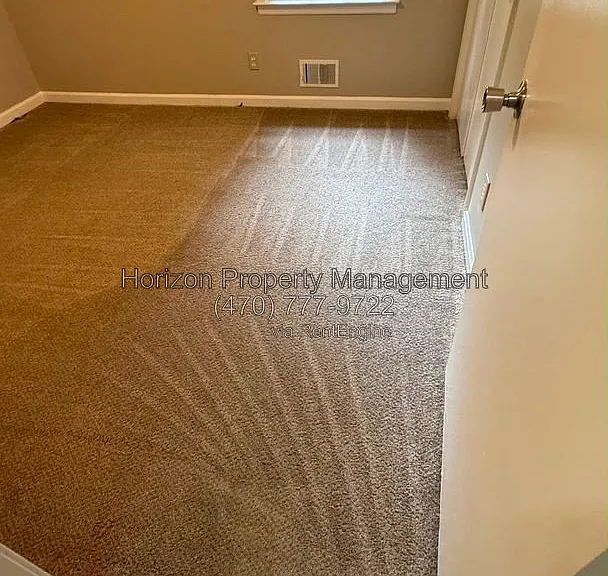 4014 White Oak Ct NW — Photo 12