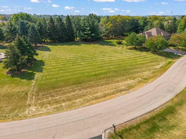 36 River Ridge Dr, Sleepy Hollow, IL 60118