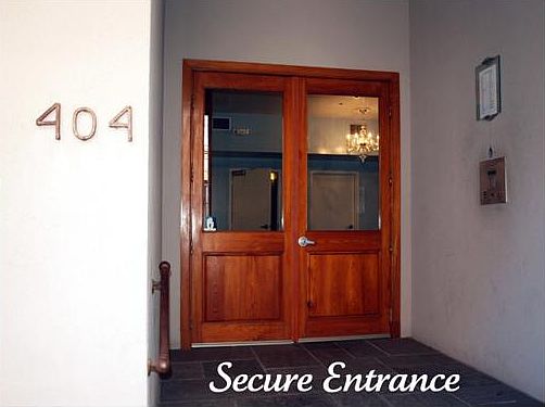 2nd image of 404 Notre Dame St APT 18