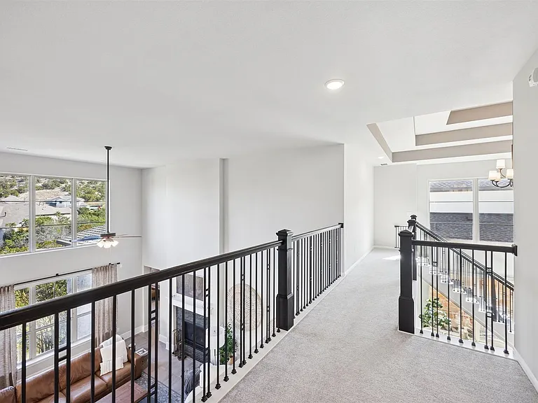 476 Anfield Cir — Photo 16