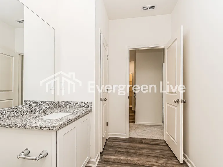 725 Shepard Rock Dr — Photo 15