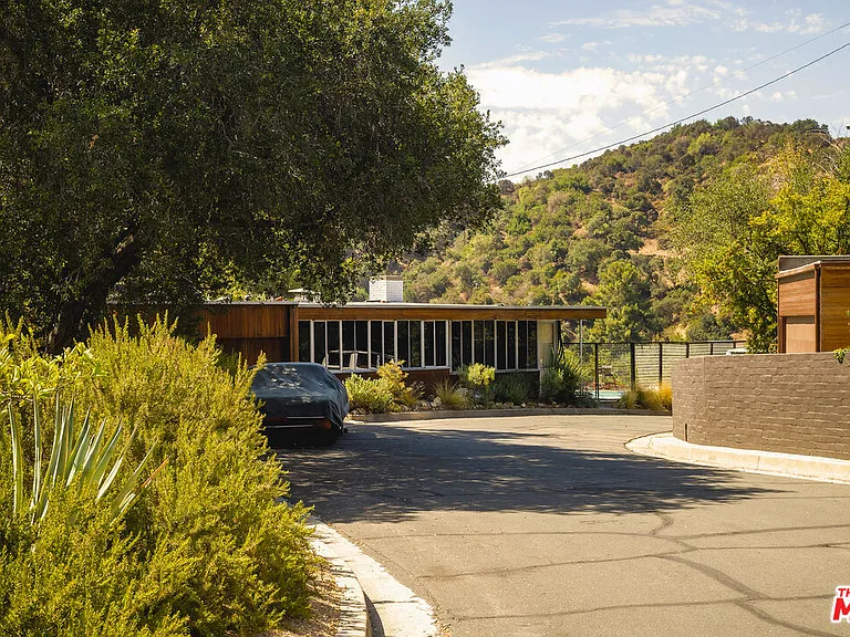541 Suncourt Ter — Photo 23