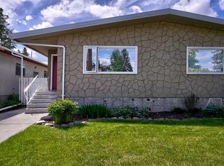 2037 50th Ave SW, Calgary, AB T2T 2W4