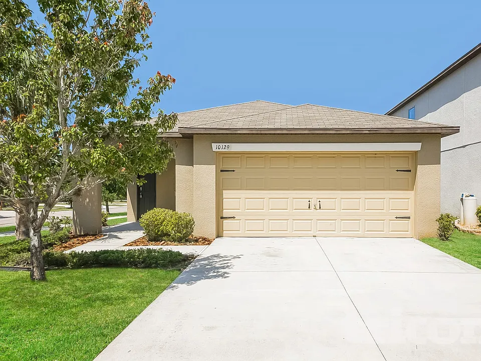 10129 Carloway Hills Dr