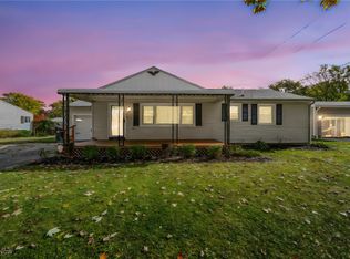 1030 Meadowlane Dr, Ashtabula, OH