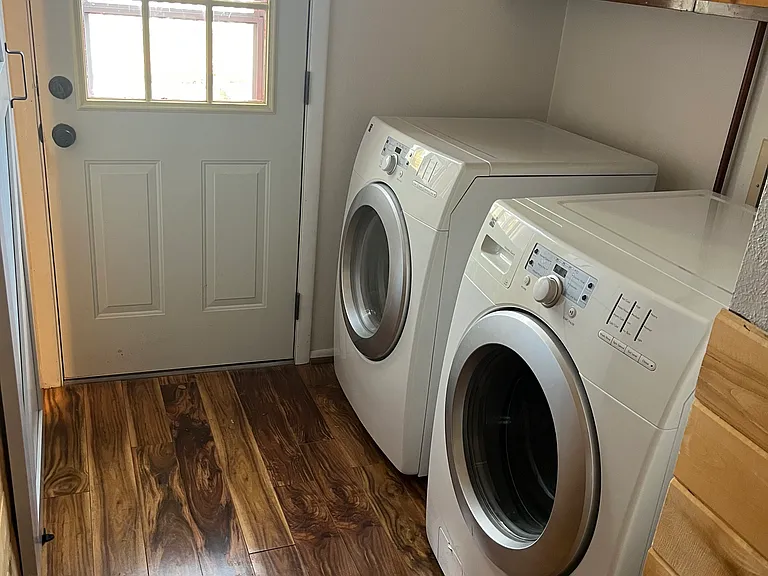 2044 Sitka Ct — Photo 2
