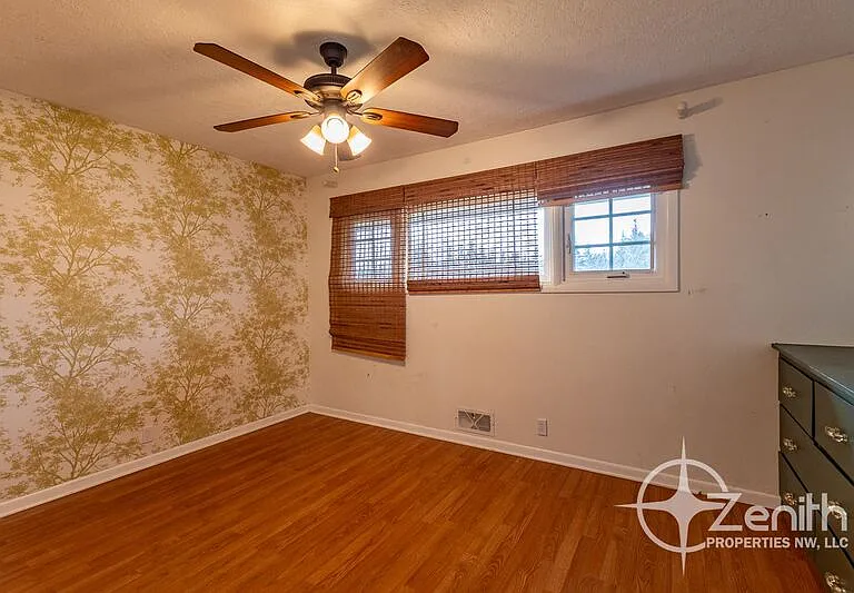 4508 NE 174th St — Photo 21