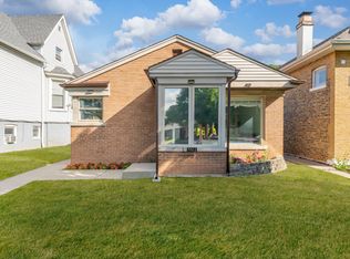 5322 W Addison St, Chicago, IL 60641
