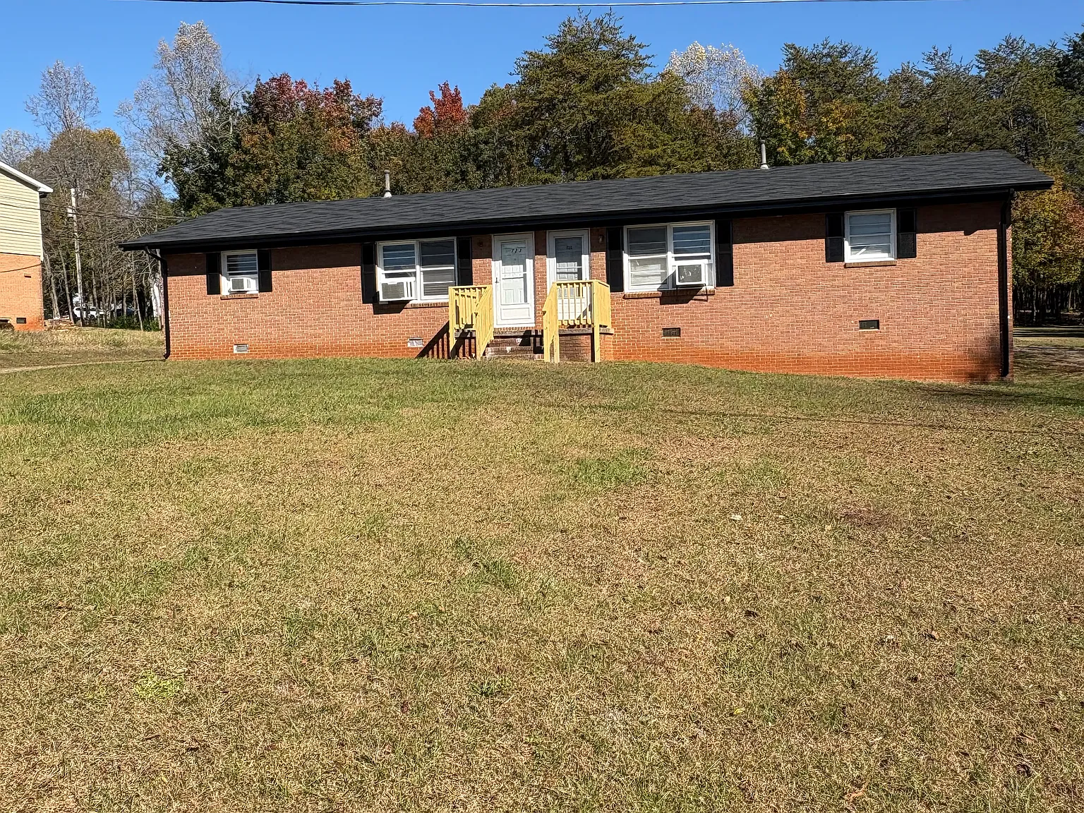 2 bed, 800 sqft, $975 — Photo 1