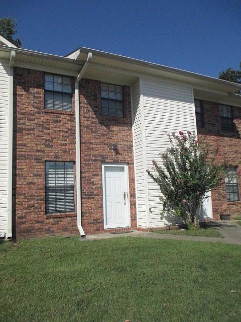 1st image of 1419 N. Nashville Ave.