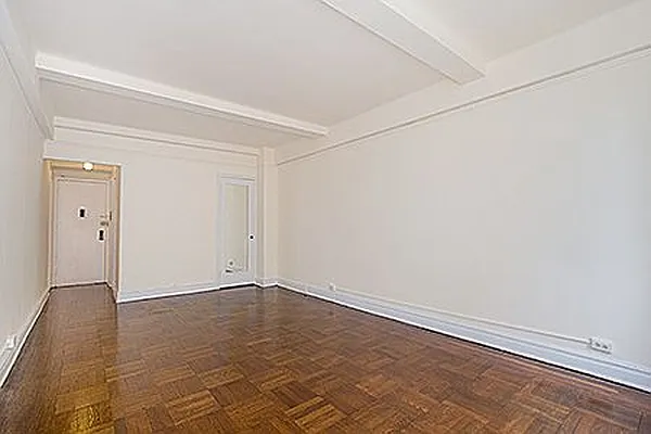 Sold by Barkoff Residential  | media 11