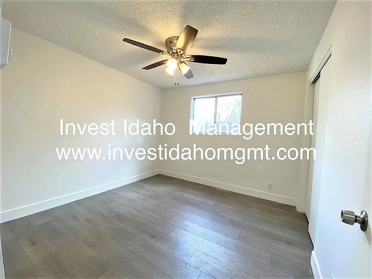144 Smith Ave #2 — Photo 15