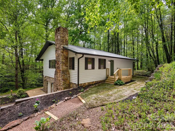 209 Ivy Hill Rd, Hendersonville, NC 28792