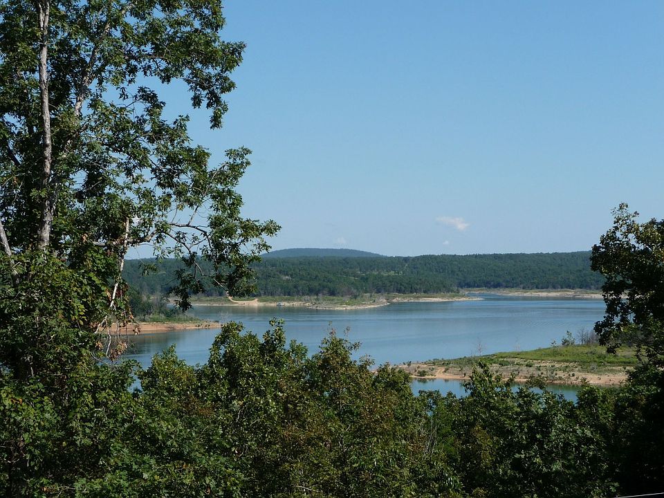 Year-round view. Bull Shoals Lake