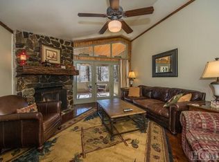 144 Hogback Ct, Sapphire, NC 28774