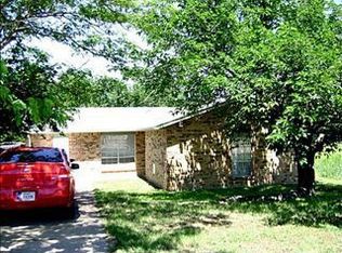 2414 NW Dallas St, Grand Prairie, TX 75050
