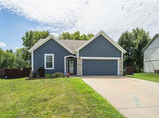 501 W Meriwood Ln, Edgerton, KS 66021
