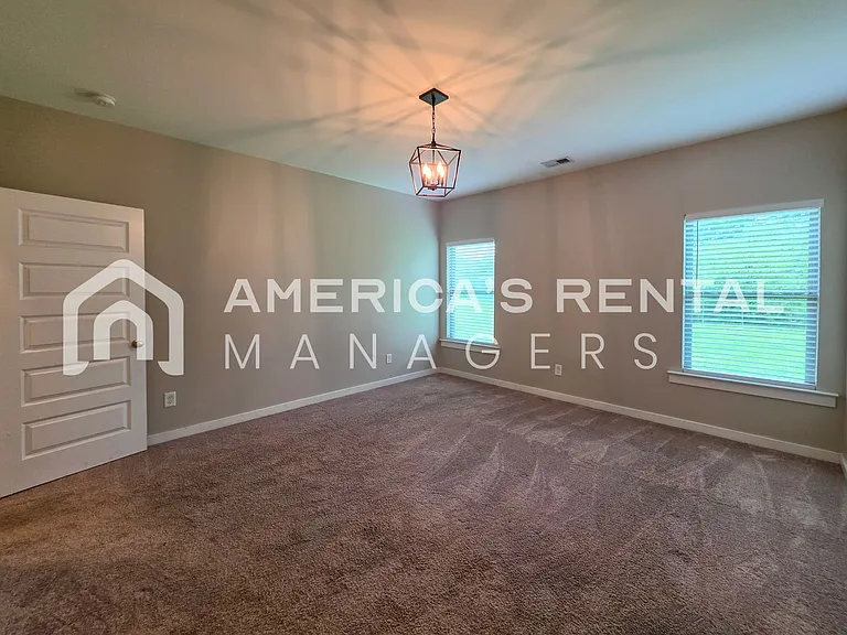 41 Whithall Cir — Photo 43