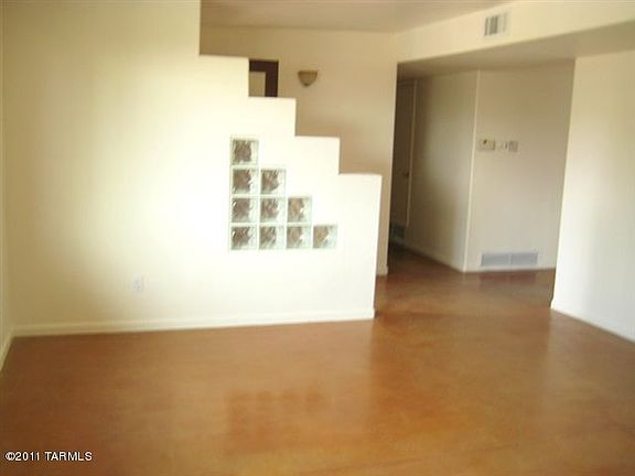 3rd image of 8502 E Colette St N