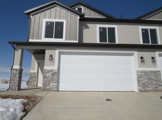 810 Sundance Ave, Evanston, WY 82930