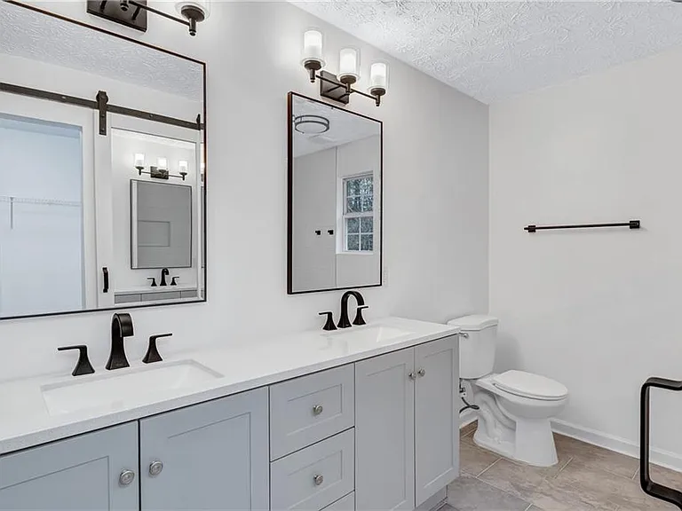 6234 Culver Dr — Photo 1