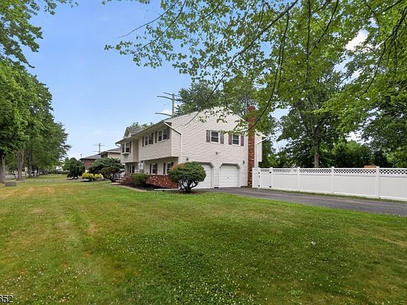 5th image of 20 Arnold Drive