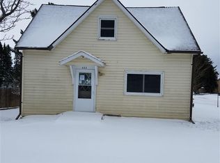 432 W 4th St, Washburn, WI 54891