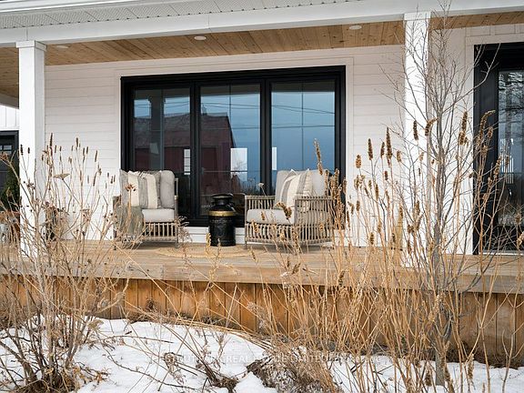 3rd image of 456 Cold Creek Rd