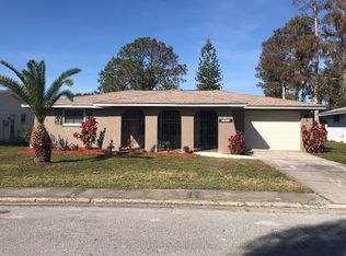 7525 Holly Lake Ln, New Port Richey, FL 34653