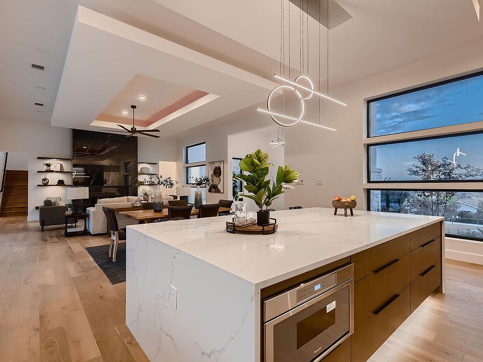 1st image of 106 Bella Montagna Cir
