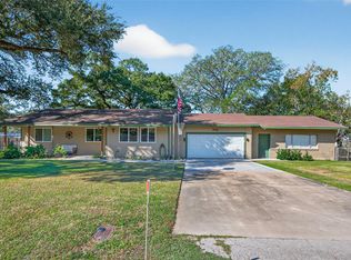 204 King Dr, Columbus, TX 78934